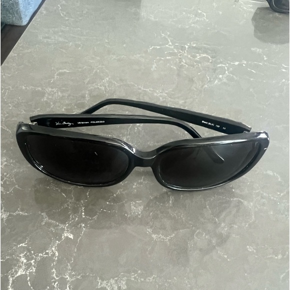 Vera Bradley sunglasses. Worn very little. No case - Picture 2 of 4